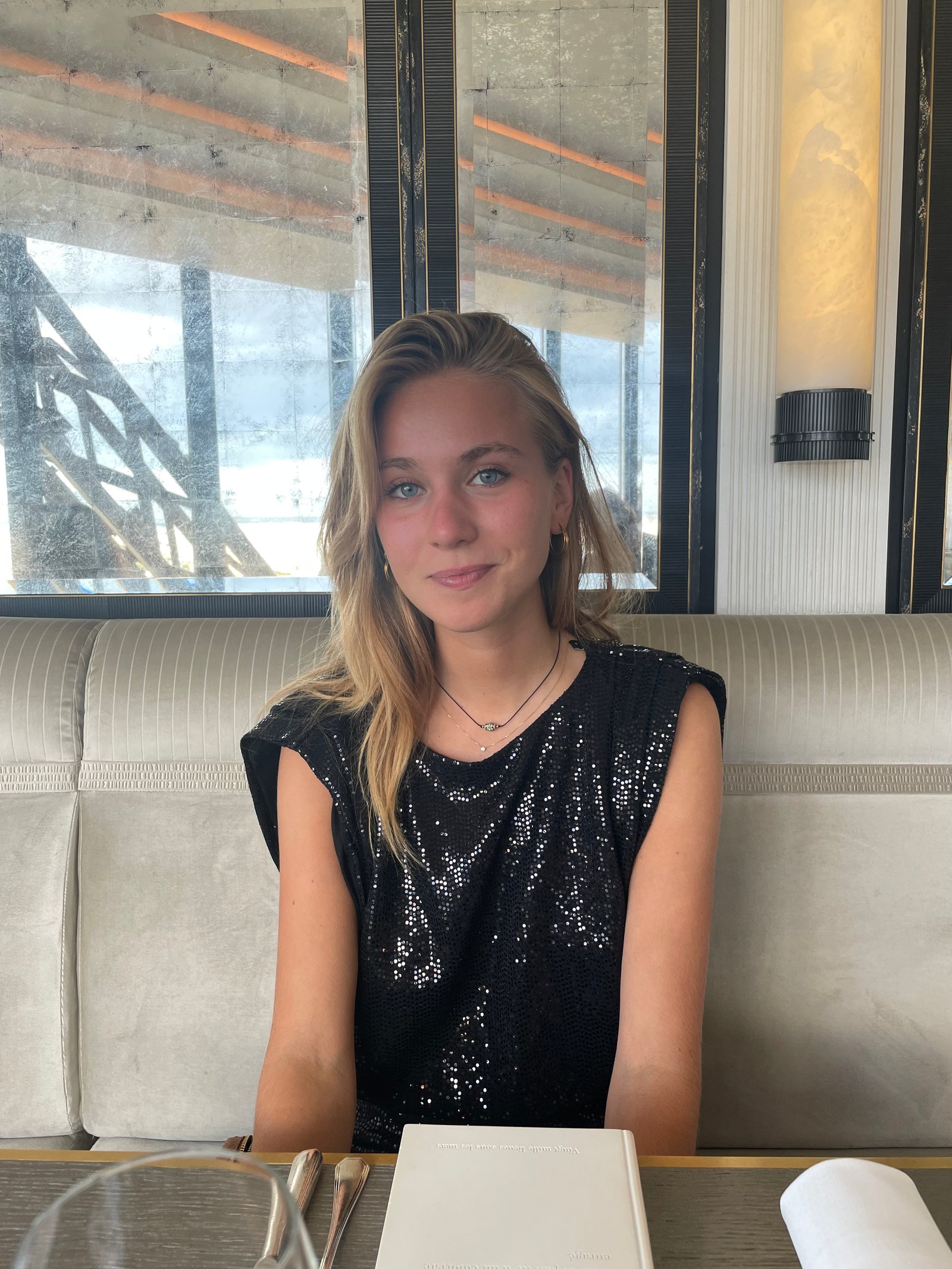 Internpreneur is a hiring platform connecting international interns with worldwide successful business owners and start-ups