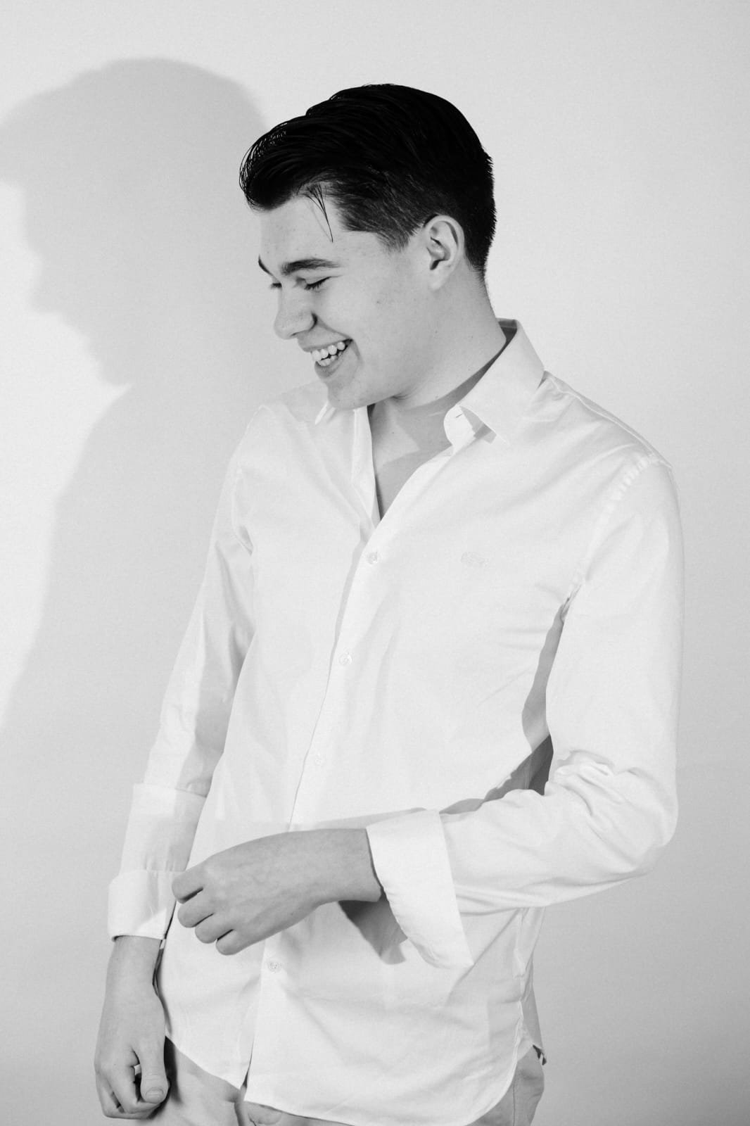 Internpreneur is a hiring platform connecting international interns with worldwide successful business owners and start-ups