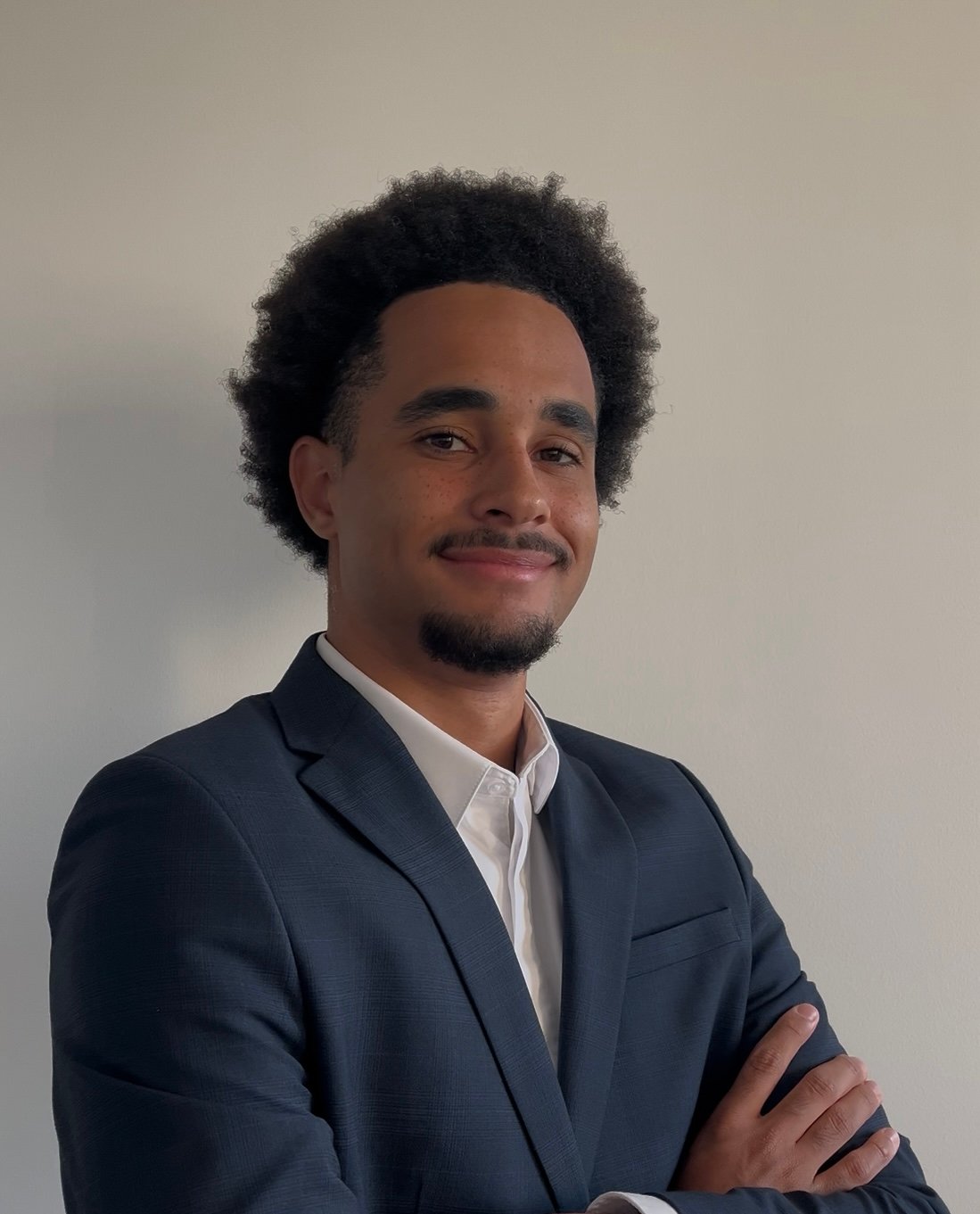 Internpreneur is a hiring platform connecting international interns with worldwide successful business owners and start-ups